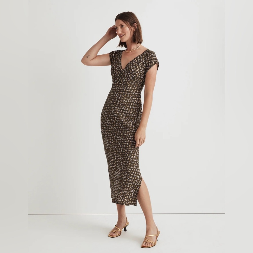Madewell Wide V-Neck Midi Dress